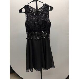 Fiesta Fashion Black Rhinestone Lace Sleeveless Party Homecoming Dress